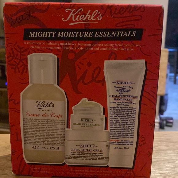 Kiehl's Skincare Kiehls Mighty Moisture Essentials Kit 7 Value